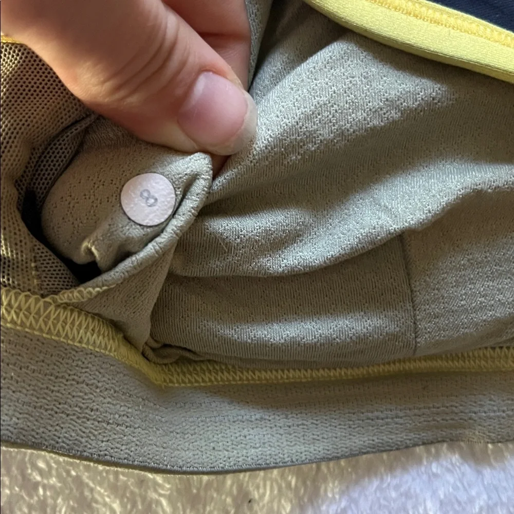 Lululemon sports bra